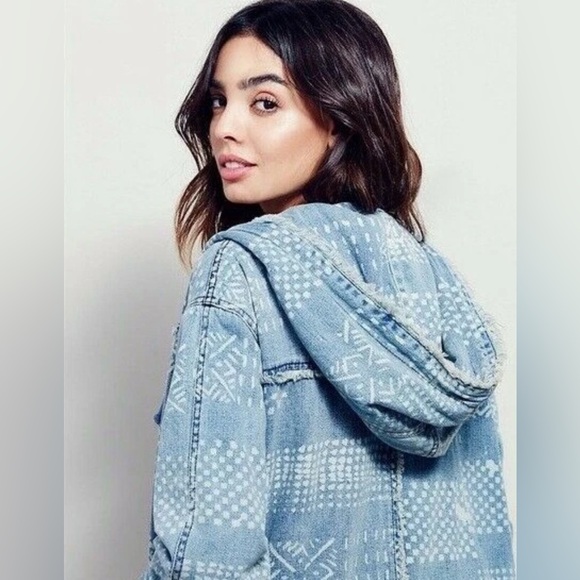 Free People Light Blue Hooded Jean Jacket with White Accents - Picture 3 of 16